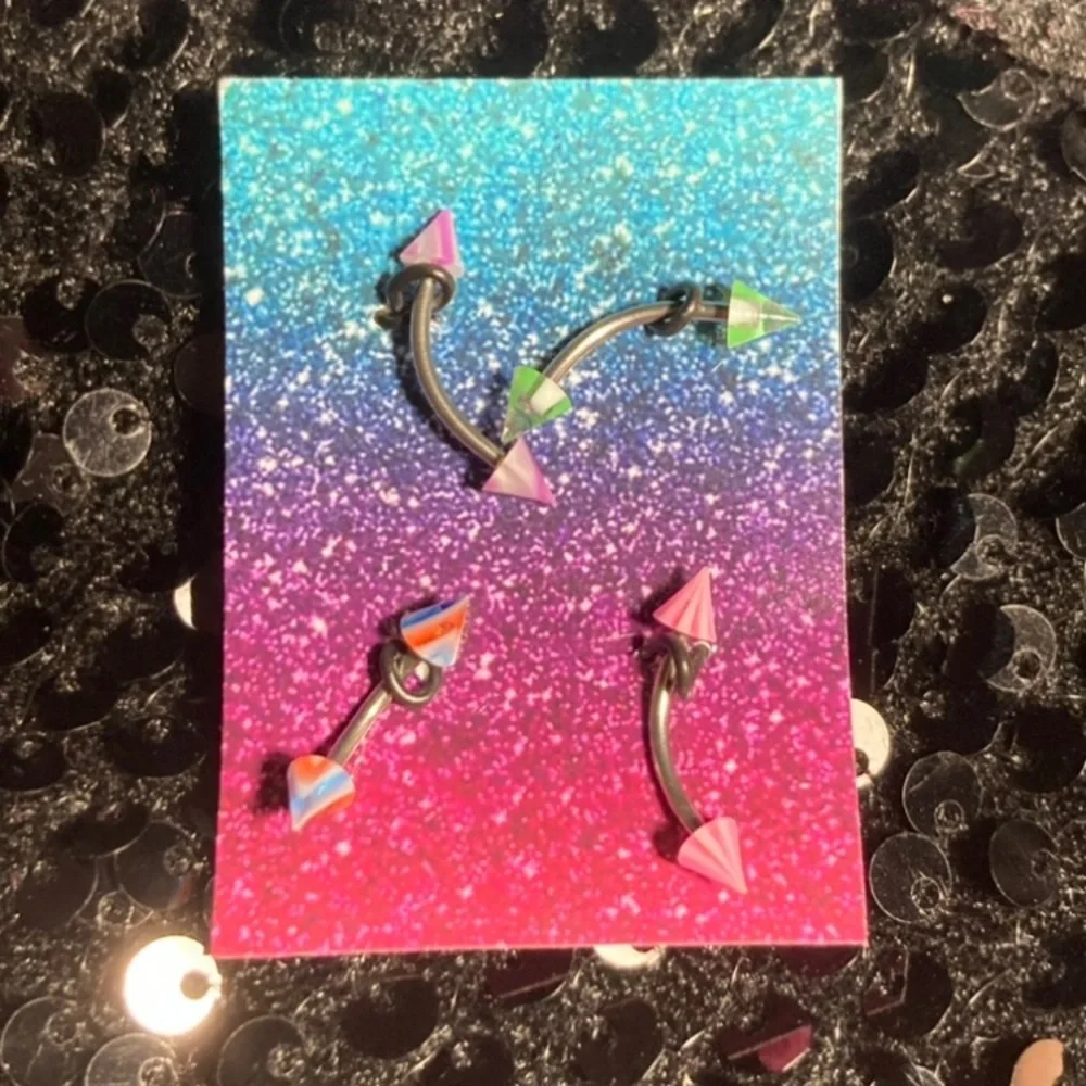 Eyebrow Piercing Barbell Curved Bent Banana Body Jewelry Emo Punk Goth Egirl NEW - Picture 5 of 7